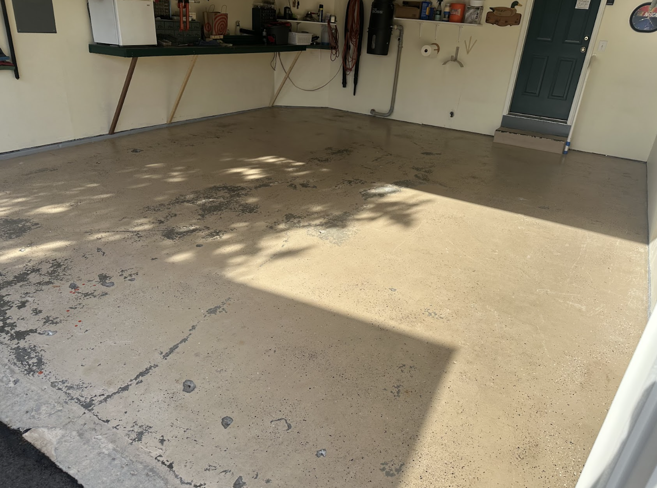 Finished interior floor coating project photo 1